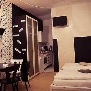 https://hotel-achterbahn.getmunichhotels.com